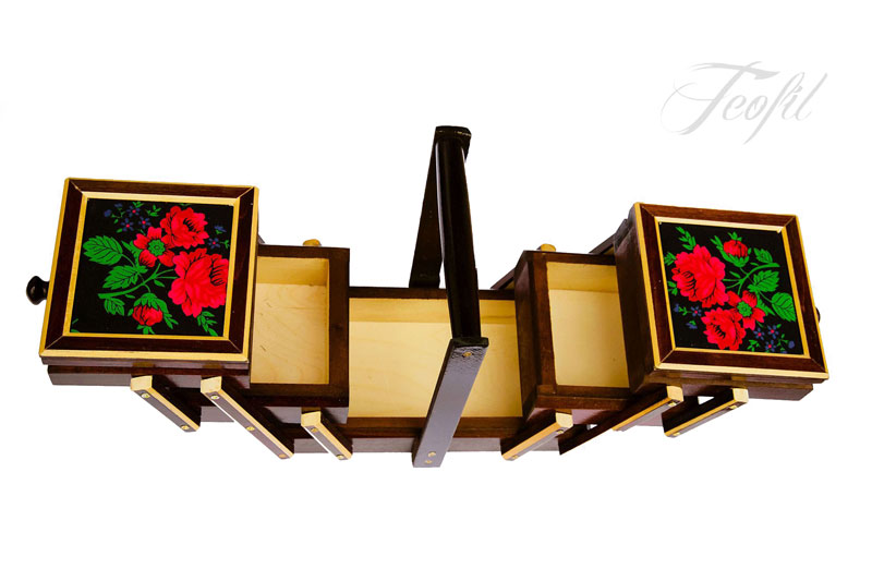 mediniai virtuvės reikmenys