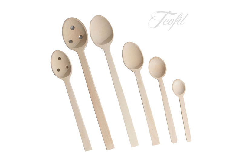 mediniai virtuvės reikmenys